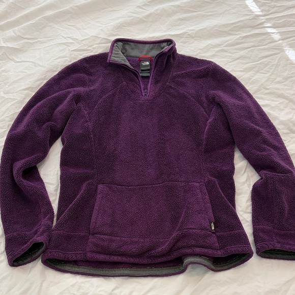 The North Face Womens M Purple Fuzzy Fleece Pullover 1/4 Zip Kangaroo Pocket - Picture 4 of 6